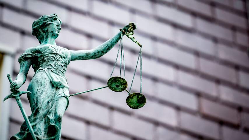 Foto bij Nederlandse vader krijgt 23 jaar cel in België voor moord na verwaarlozing zoon
