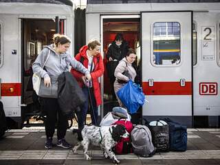 Snelheid inschrijven Oekraïense vluchtelingen verschilt sterk per gemeente