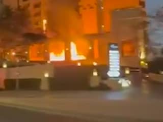 Raket slaat in op hotel bij beroemde palmeilanden in Dubai