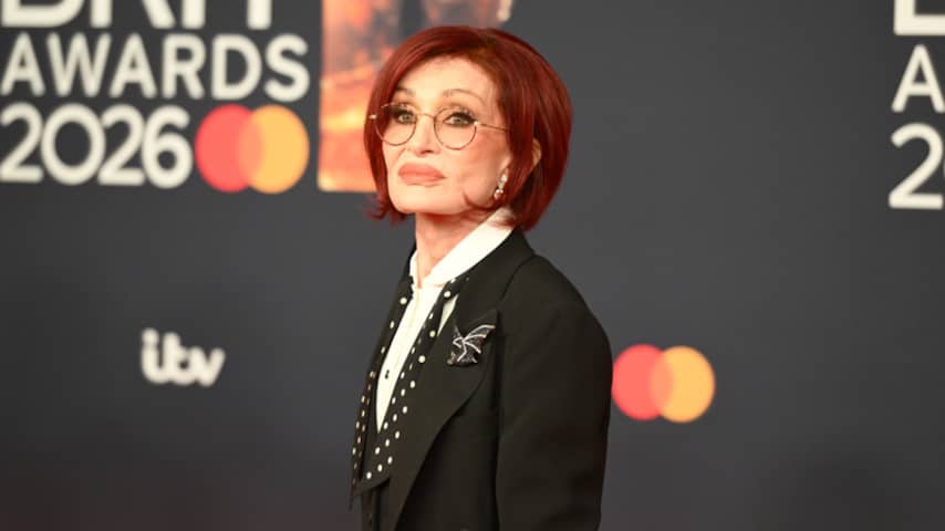 Sharon Osbourne heeft blijvende deuk in haar gezicht na cosmetische ingreep