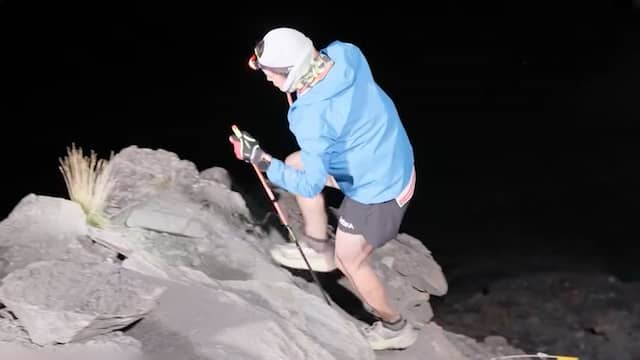 Zo behaalde voor het eerst een vrouw podiumplek bij extreme ultramarathon