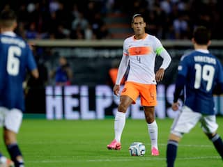 Van Dijk kan slechte eerste helft Oranje niet verklaren: 'Het is onacceptabel'