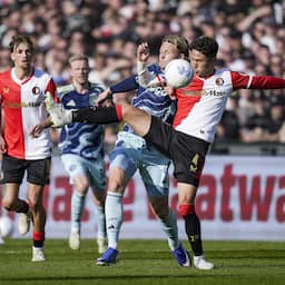 Ajax en Feyenoord stellen kampioenschap PSV uit door gelijkspel in Klassieker