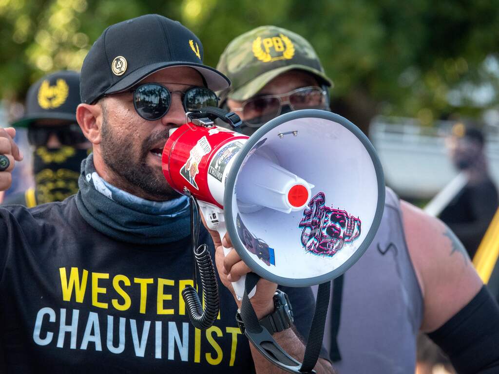 Proud Boys-leider 155 dagen cel in voor verbranden Black Lives Matter-vlag