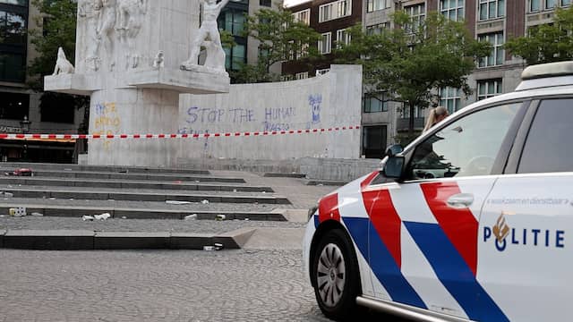 Politie zet gebied op de Dam af na bekladding Nationaal Monument