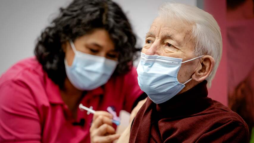 Dit weten we tot nu toe over de bijwerkingen van het Pfizer-vaccin