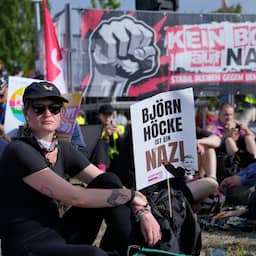 Duitsers massaal de straat op tegen AfD: 'Nergens is er méér weerstand'