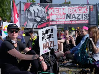 Duitsers massaal de straat op tegen AfD: 'Nergens is er méér weerstand'