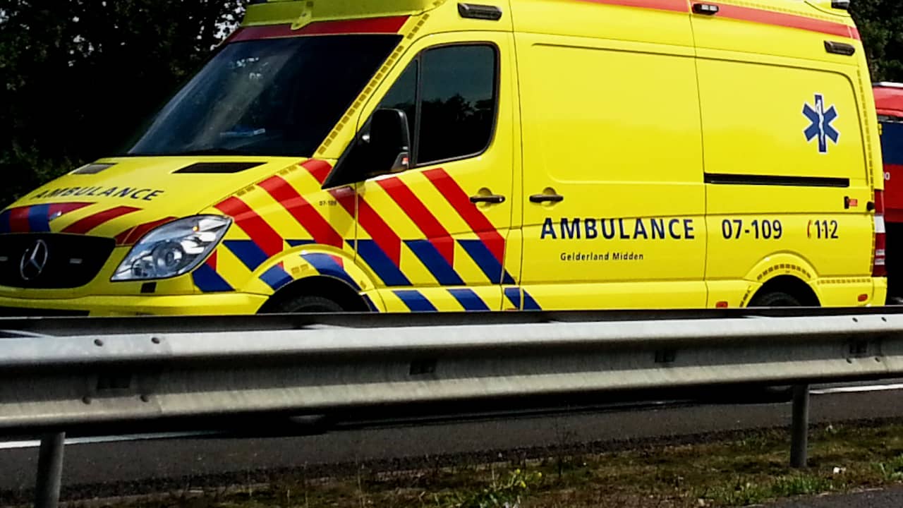 Passagiere op motor overleden na aanrijding in Zeeuwse Noordgouwe