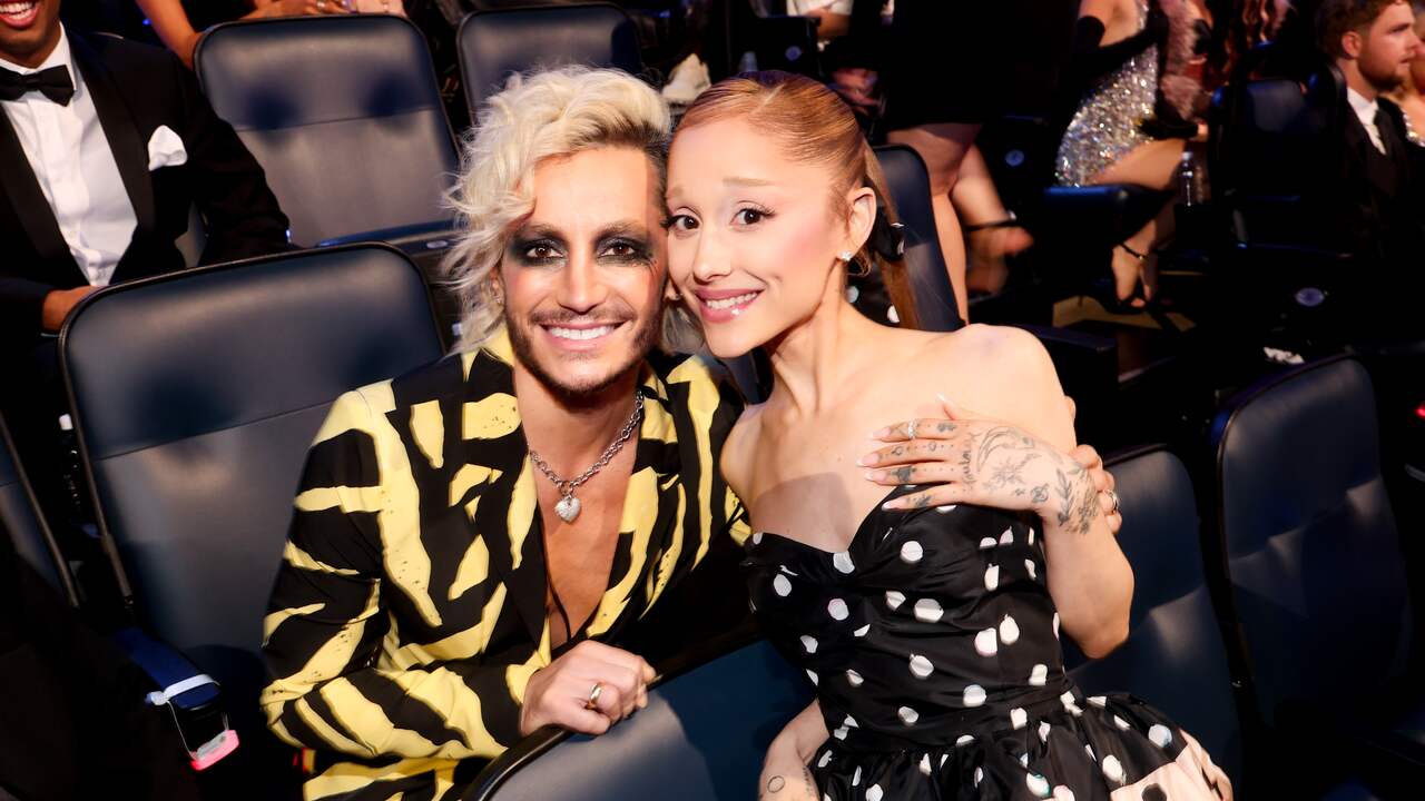 Foto bij Frankie Grande steunt zus Ariana na laatste optreden VS: 'Voor altijd familie'