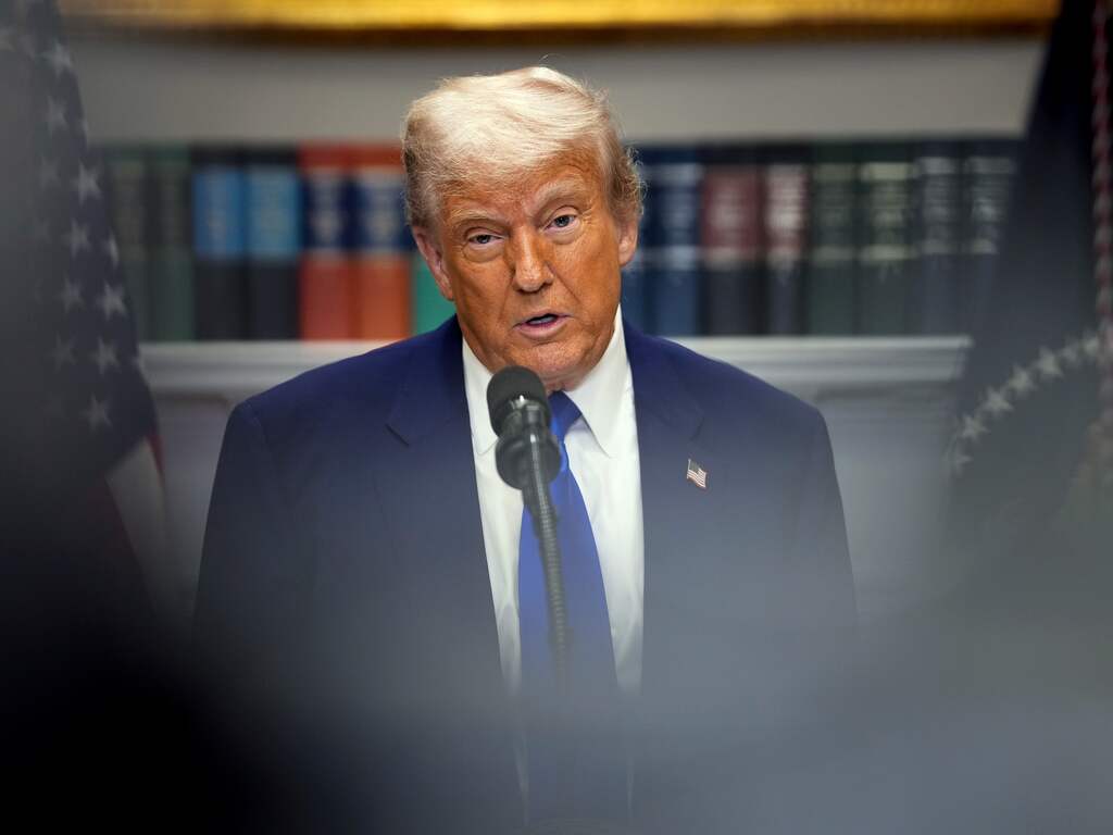 Trump belt twee uur lang met Poetin, maar staakt-het-vuren blijft nog uit