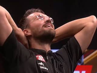 Voormalig topamateurvoetballer Heine Uuldriks stunt bij zijn profdebuut als darter