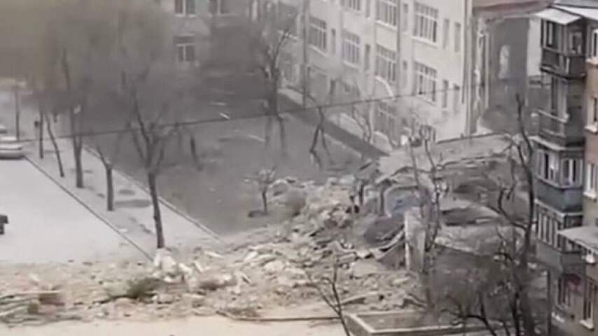Appartementen in puin door Russische raketinslag in Kyiv