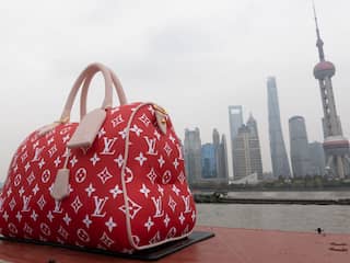 LVMH verkoopt vooral in China minder Louis Vuitton-tassen en champagne