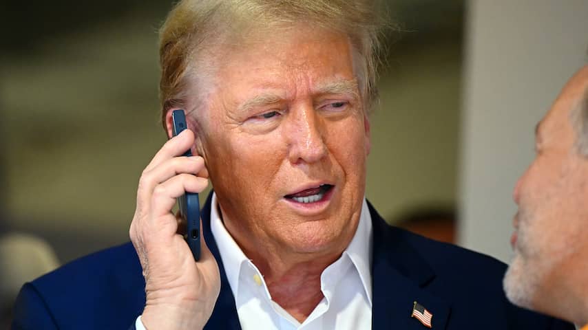 Trump brengt eigen telefoon en mobiele provider op de markt | Economie |  NU.nl