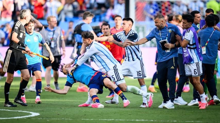 Argentijnen gaan in beroep tegen schorsing van tien duels voor Leandro Paredes