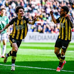 Live Eredivisie | Vitesse op voorsprong tegen Fortuna en is virtueel van -1 af
