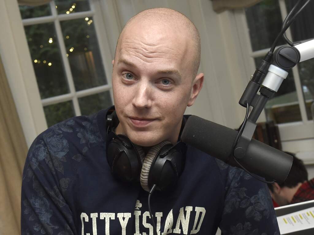 OM gaat coronalied op strafbaarheid beoordelen na honderden meldingen