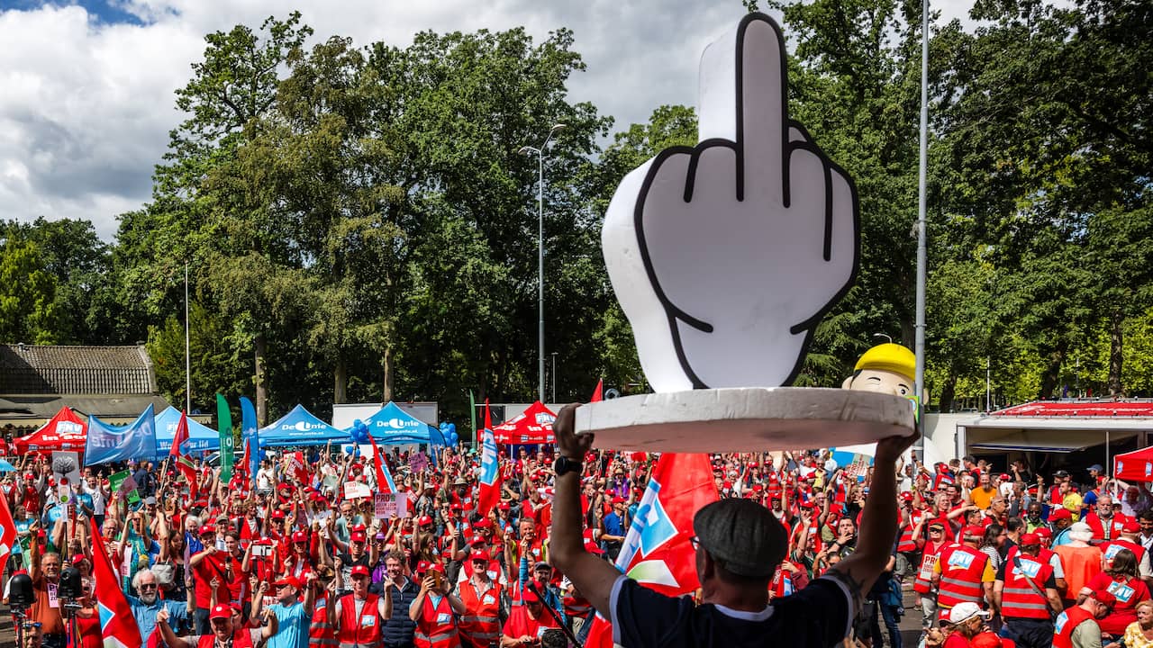 Foto bij Verkorting WW heeft nauwelijks effect op groei werkgelegenheid