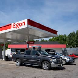 Oil giants ExxonMobil and Chevron report highest quarterly profit in years